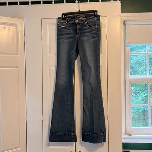 Joe’s flare leg jean